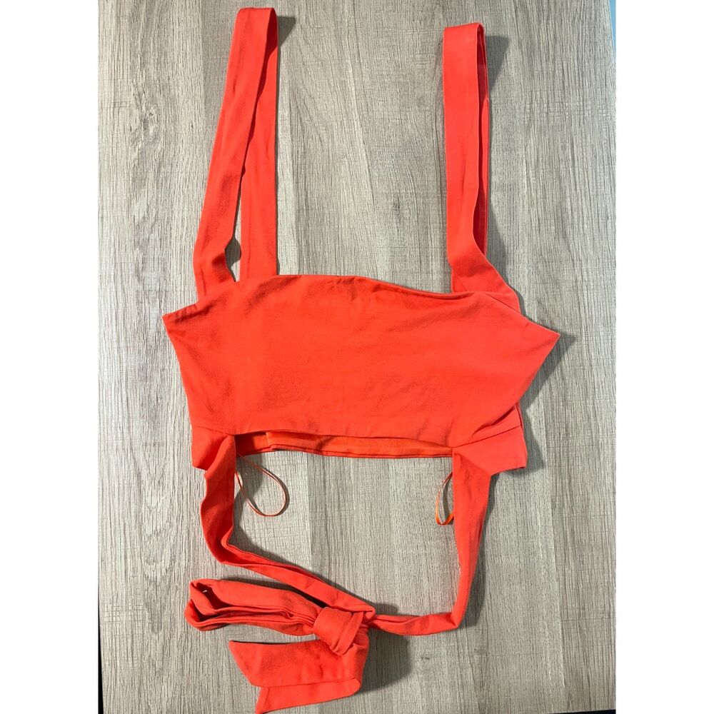 Revolve Superdown Elva Halter Tie Top Orange Cut Out Cropped Size Small - Picture 3 of 10